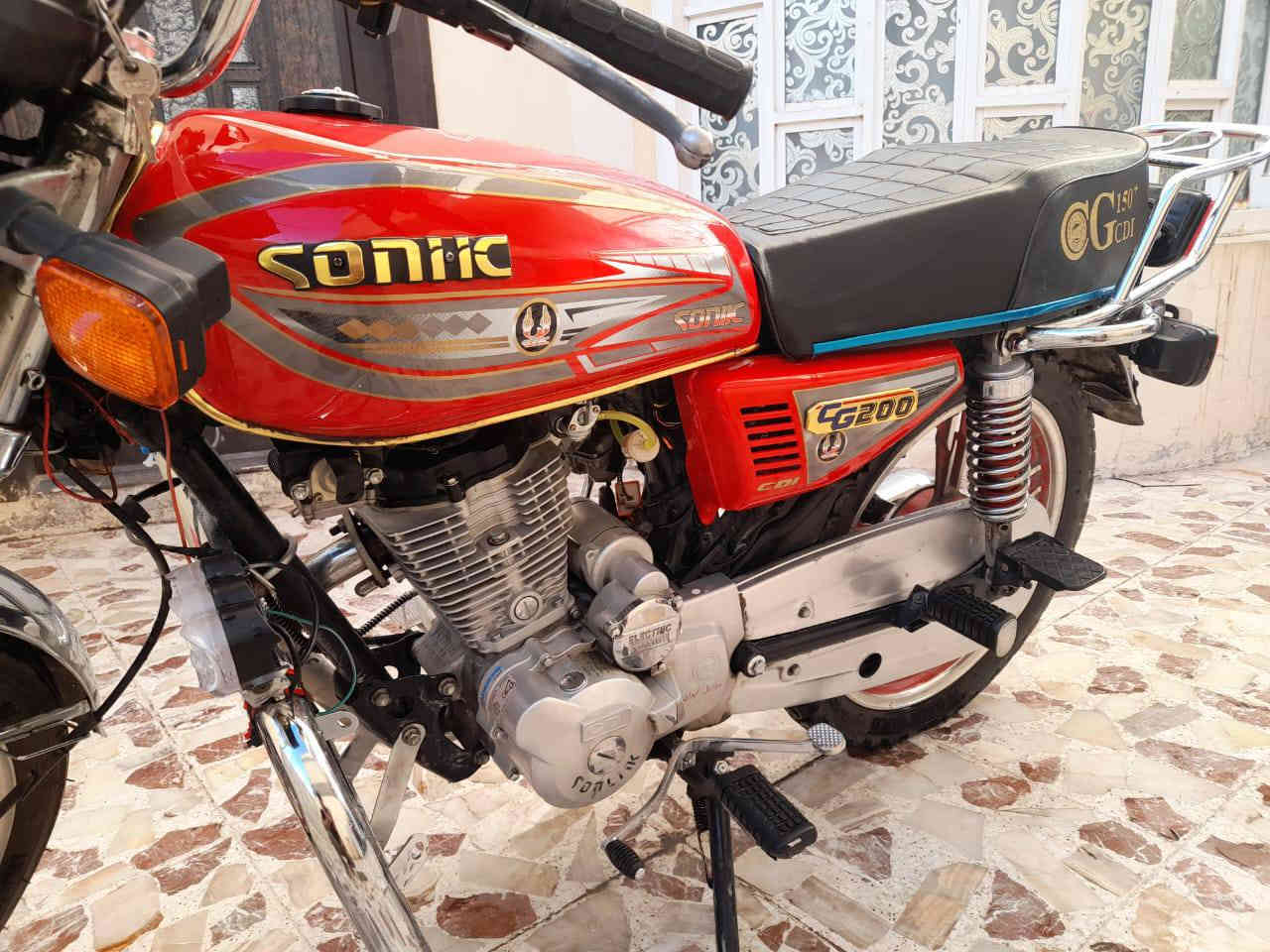 السلام عليكم دراجه سونك خمسه كير مديل 23 دراجه جاهزه كهربائية شغاله دراجه مرقمه دراجه مبدل بيه فقط نمر مال الكير و دراجه نضيفه تجي و شوف
ما متواجد على الفيس فقط 
وتساب ***********

سعره 950
