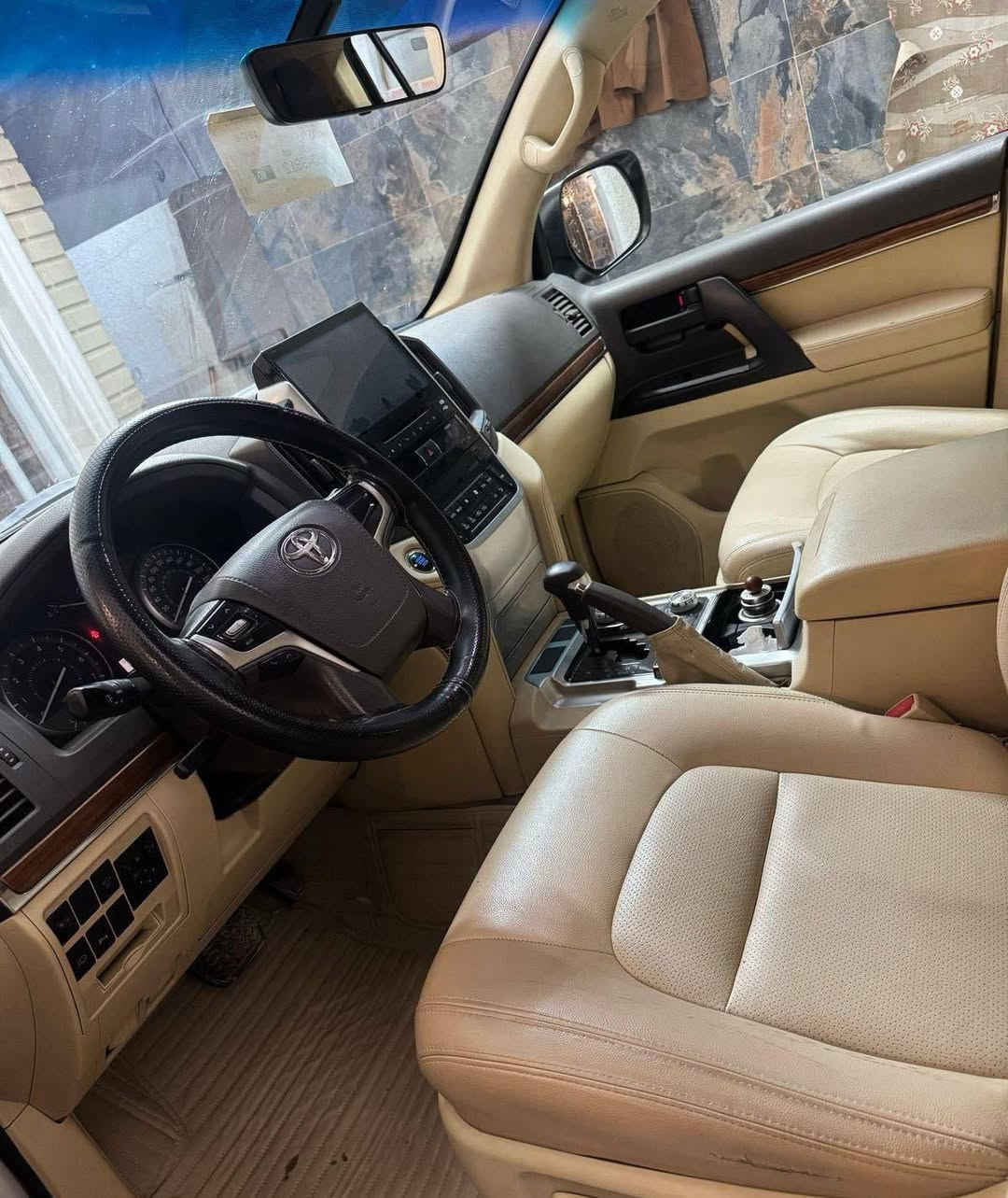 السلام عليكم لاندكروز GXRمحرك8سلندر مكفوله من الصبغ وسونر بالمنشور رقم اربيل سنويه وهزه جديده ما بيهه نقص ماشيه98 للبيع فقط مكاني سامراء***********
