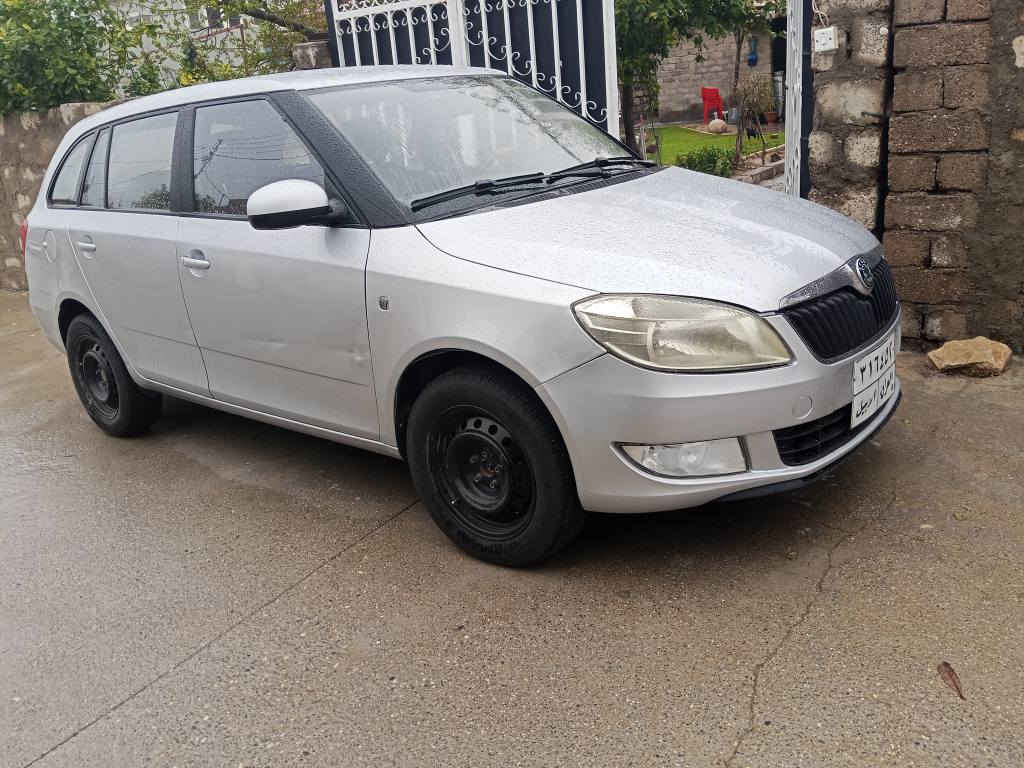 سكودا 2013 قطعتين صبغ بدون دواخل كير محرك و تبريد و هيتر و تحويل و طخم و تايرات جديد بشرط عنوان دهوك سعر 67$    *********** بغداد, العراق
