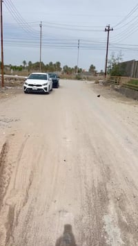 دار هيكل للبيع ركن مساحه 350 حي الرياض شارع 15 يتكون من 3 غرف واستقبال...