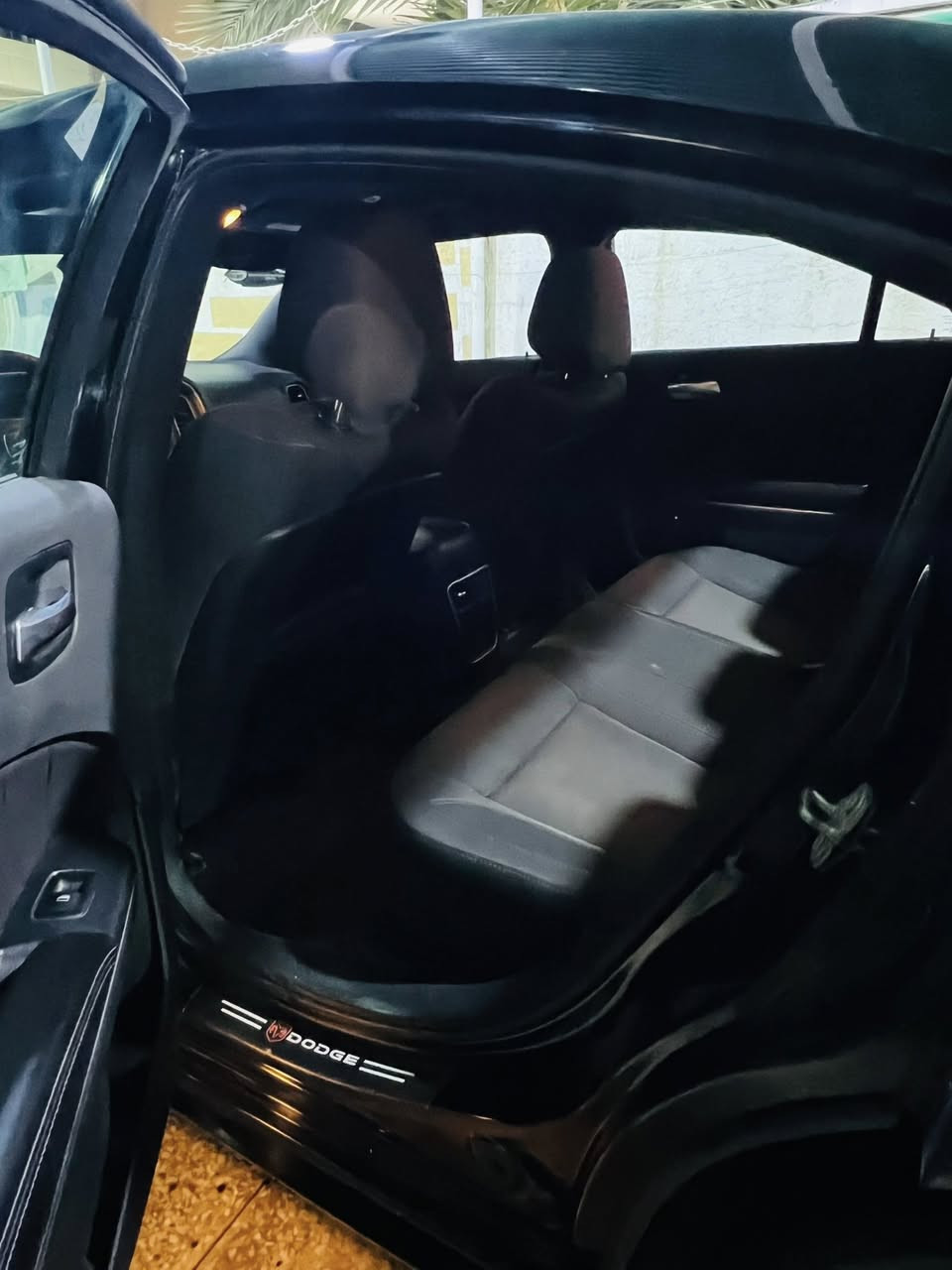السلام عليكم دودج چارچر للبيع فقط موديل 2017 رقم بغداد فئة sxt محرك 3600 صور الحادث والسونار ناشرة يمكم السيارة علية وايد بدي خاص مارد السعر 178 وبية مجال بسيط مكاني بغداد ***********
