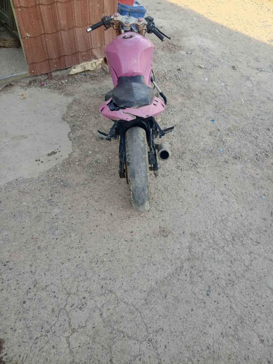 سلام عليكم دراجه شغاله يرادله ترتيب بريكات عله شوته ابيع كوم حديد أو مراوس شعندك نزل بل راشديه***********

