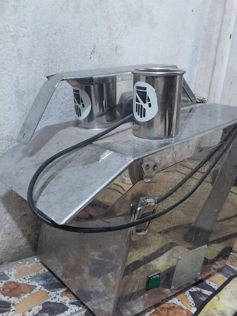 سلام عليكم مثرامه مال بتيته و اخيار جديد الله شاهد سعر 300 رقمي ***********
