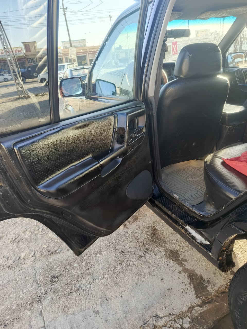 سلام عليكم جيب موديل 93مكينة  بطة  سيارة حلوه  عنوان واسط صويره ***********==واتساب ***********سعر 38
