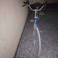 ورحمة الله وبركاتة عندي بايسكل نضيف مثل ما موضح بل صورة  بي صوت بل خلف...