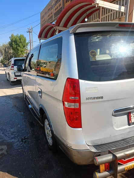 السلام عليكم ستاركس مديل 2009 مفتوح محور مسكر محرك سبعه سبلاين كير عادي. بيه جاملغ امامي السعر 140وبيه مجال للستفسار اكثر اتصل ***********
