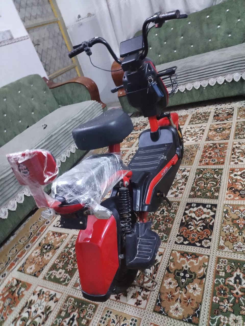 دراجة شحن للبيع الحجم 14 دراجة حلوه العنوان بغداد كفاات العبيدي رقم *********** السعر ١٦٥
