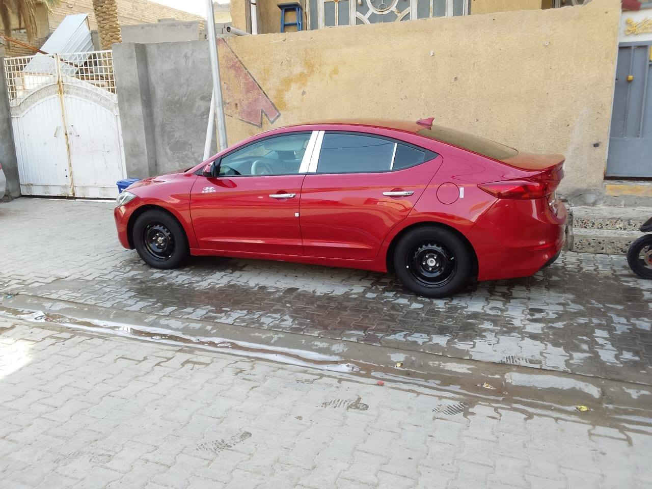 السلام عليكم النتره موديل /17السياره جاهزه من كل النواحي حادثها قطعه وحده فقط بدون دواخل بدون ايرباك مكان السياره واسط مركز المدينه الستفسار الاتصال عله الرقم ***********
