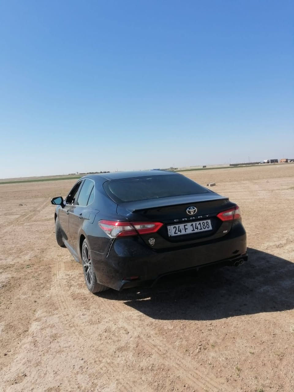 كامري ٢٠١٨ se بسمي مكفوله من الصبغ فقط بارد كما موضح بالصوره اللون سبع الوان المكان بيجي قريه البوطعمه ***********/***********
