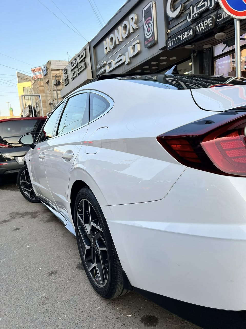 السلام عليكم SONATA N-LINE 2023
محرك 2500 تيربو . بدون دوانز حتة لو بانزين عادي 

دهن رافينول أصلي ابدللها. على ايدي 

أبيض رقم بغداد . بأسمي ترقيم جديد ع أيدي 

الحادث : كلين مجرد ضربتين درنفيس ومكحلات ع كدهن + بارد بشفة البنيد + رصعتين بدون صبغ قطع السيارة مجرد تصليح ع كد الضربتين مال درنفيس .

ماشية 45 الف 

…

سوناتا ان لاين 2023 

فول مواصفات
محرك 2500 تربو  290 حصان

💎 

بانوراما
كشنات جلد رياضي حضن
شفتات ستيرن
انارة محيطية
كيجات ديجتال
نظام صوت boss
شحن واير ليس
تدفئة كشنات
رادر امامي خلفي تحديد مسار
نقطة عمياء
مقعد كهرباء
بصمه ابواب ودخول ذكي عند الاقتراب
تبريد قطعتين
تشغيل عن بعد
اوتو هولد
اربع وضعيات قيادة
صندوق ذكي يفتح عند الاقتراب
اشاير بل مرايا

*********** اعظمية او شعب
