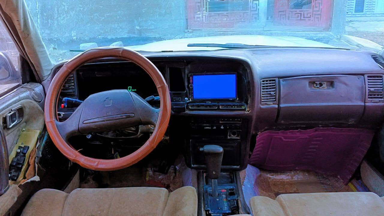 للبيع سيارة هارتوب السعر 22 مكانهة نجف كوفة راعيهة موجود مداور للاستفسار ***********
