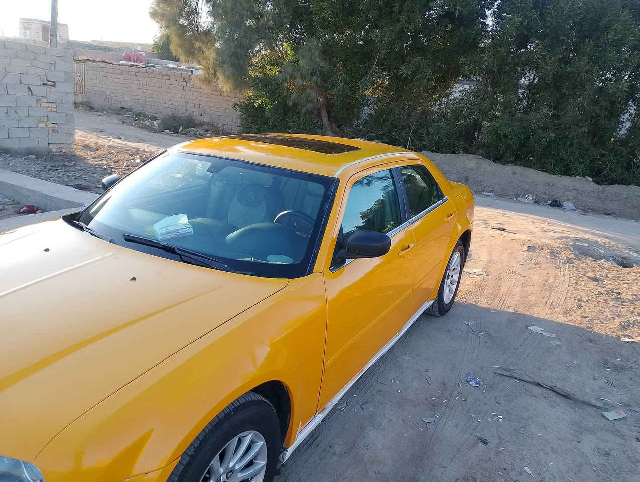 السلام عليكم سياره 7--9بيهه تصليح بلتكمه جهة اليمين المكينه بيهه تبخير من الصونده لاصالنصه ولا تنقيص السعر 70وبيهه حك الجيه ***********المكان سوك الشيوخ
