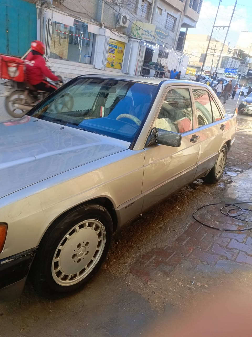 السلام عليكم 
مارسيدس
1991
مكينه بلاديه
رقم اربيل بسمي 
ابيع سويج 
مكان نجف
السعر 27 
***********
