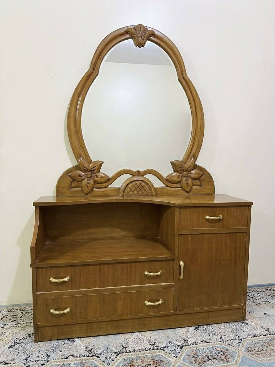 غرفة صاج للبيع 7 قطع السعر 800 وبي مجال بغداد الحرية


**إذا كنت صاحب هذا الإعلان وتريد حذفه لأي سبب، رجاءا أرسل رسالة إلى الدعم الفني**