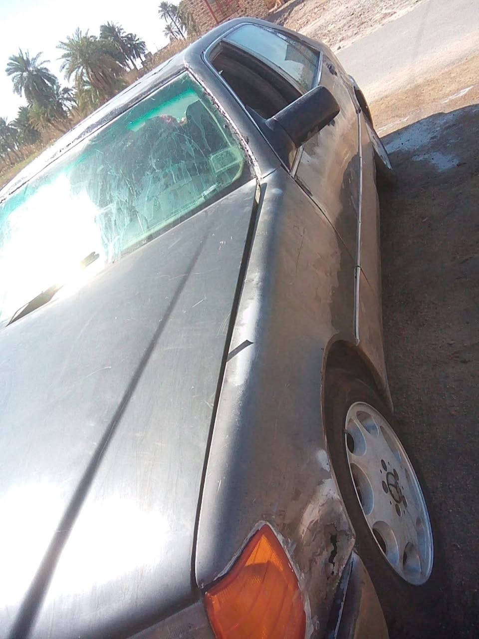 ***********السلام عليكم
مرسيدس موديل 1992
محركه 3000الف 
البيع بسعر مناسب
رقم إتصال
