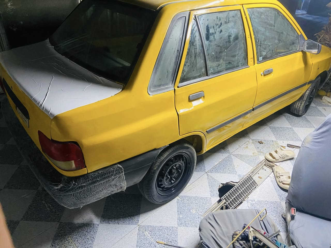 سايبا 2013 للبيع مسمكره سمكره عام وصبغ عام تخبل سياره ونضيفه كلشي بيها جديد مكينه كير حداديه رقم قادسيه مالكها موجود مداور يمته ماتريد للبيع  شراي راسلني خاص او تتصل ع رقم***********
