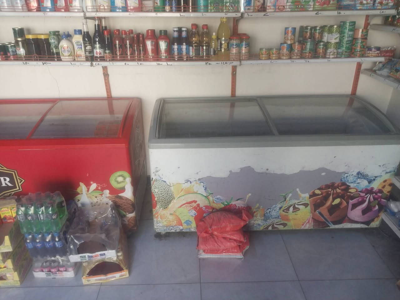 اسواق للبيع مكان حي العامل قرب مجمع الوركاء الطبي للاستفسار ***********
