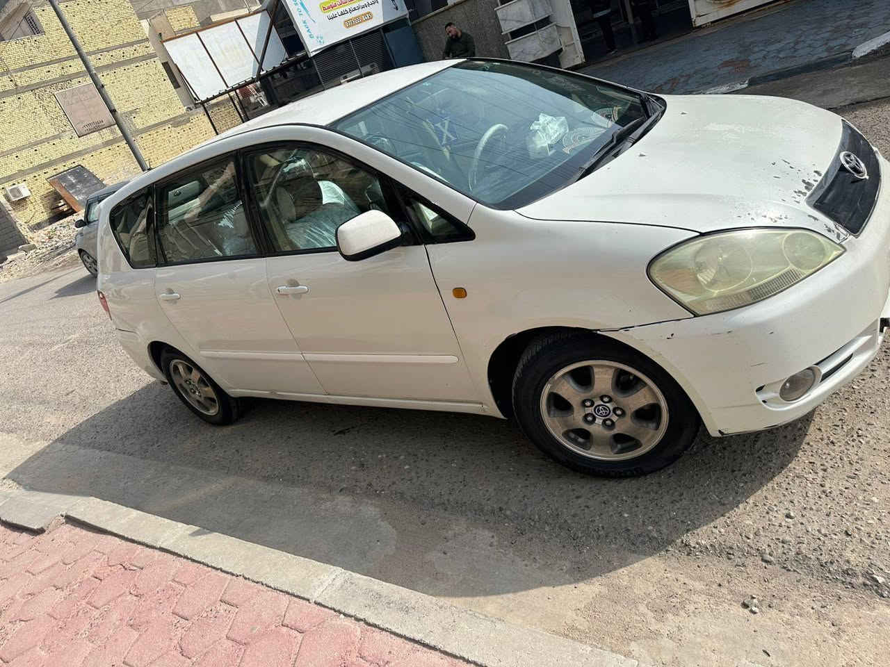 السلام عليكم سيارة ابصم للبيع موديل 2002 سيارة جاهزة مكينة وكير وحدادية ودوشمة كشنات ارضية سفريات كاملة ع اخر حباية تخم تاير لايت عالي ناصي زنون سيارة تحويل ثاني يوم سنوية لل27 سيارة بأسمي العنوان بصره ابو الخصيب السعر 115 وبية مجال رقم الهاتف ***********
