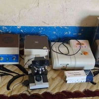 اجهزة مختبر مستخدمه شي قليل للبيع للتواصل 07719813442