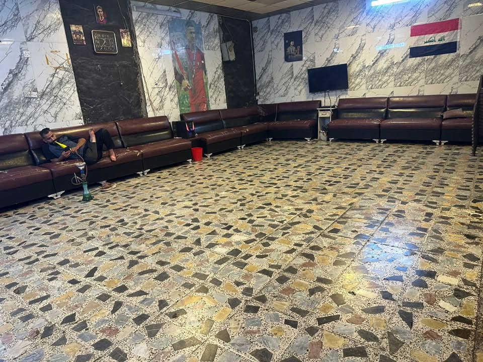 سلام عليكم كهوه للبيع مكانها بغداد البلديات الصحفيين شارع الكهاوي مرتبه ونضيفه نقصها فقط سبلت شغلها خير من الله 
‭***********‬
