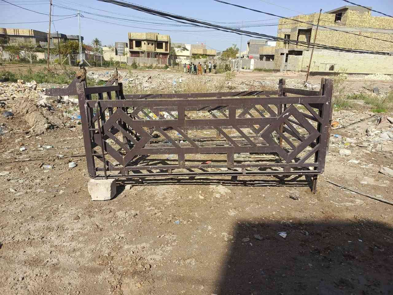 سلام عليكم اخواني الاعزاء محجر تسكام ثقيل  
للبيع العنوان بابل قضاء الكفل 
السعر 350الف او بيه  مجال لشراي 
***********
