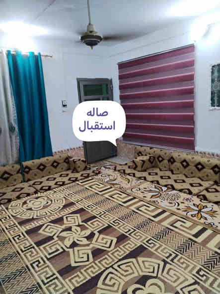 بيت للبيع  مساحه 200 متر المكان حي الامن الداخلي  قرب دائرت الكهرباءعلى السريع  البيت يتكون من  ديوانه وصاله استقبال وصاله ثانيه وغرفتين نوم ومطبخ وحمام داخلي صحيات خارجي ***********  الاستفسار رقم صاحب الدار بيت طابو
