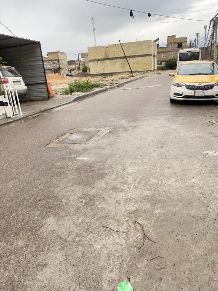 دار للبيع🏠شهداء البياع قرب اسواق اميرة
طابو زراعي سند ٢٥ 
طابقين يحتوي على ٤ غرف نوم 
ماء ومجاري قريب على الشارع 
نظيف جداً 
للاستفسار 
***********
