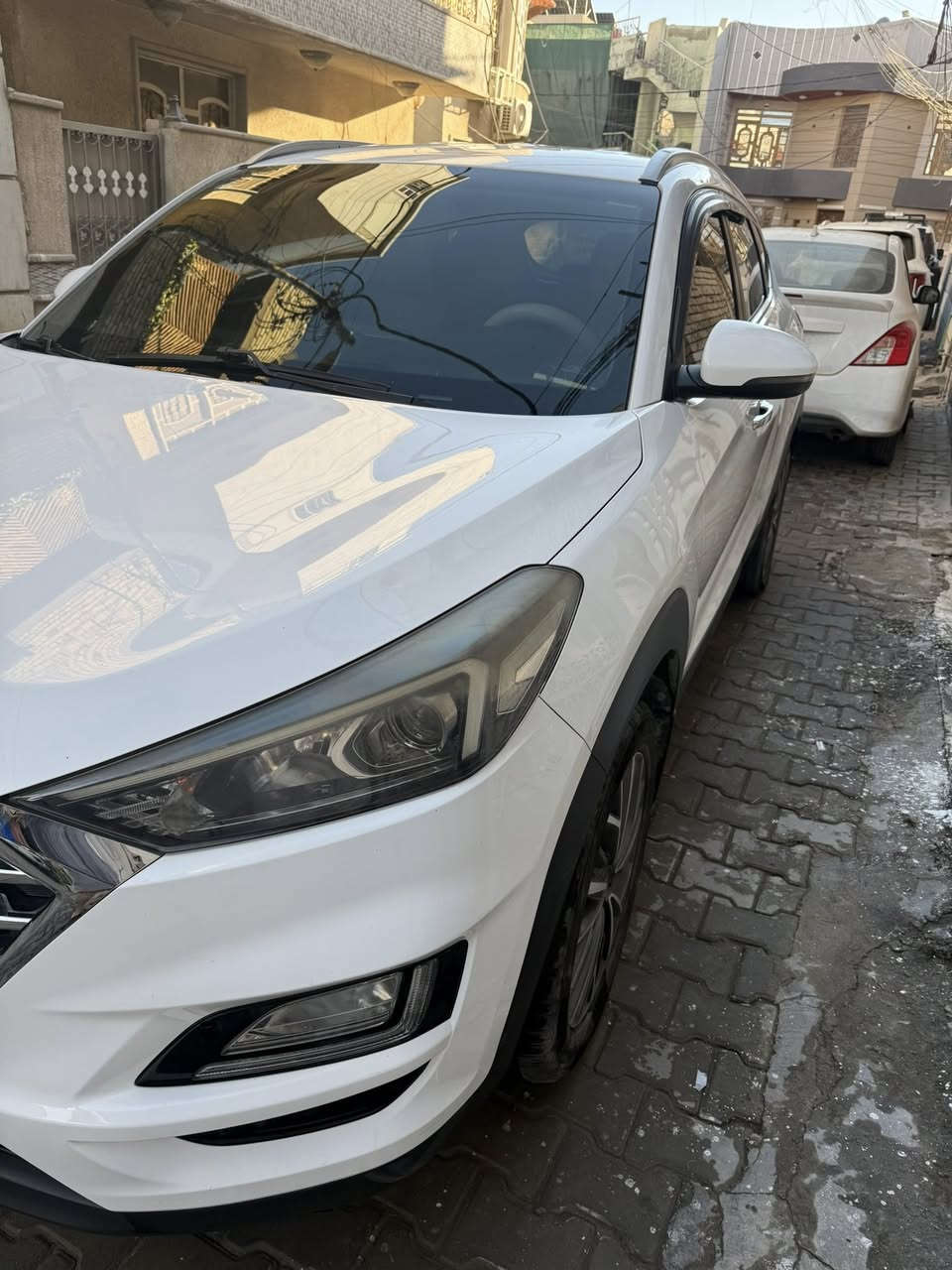 السلام عليكم
هيونداي توسان 2019 خليجي كفالة

 مواصفات :

ماشية 86 كيلو حقيقي 

سايد بريك رجل 

كرسي كهربائي 

لايت عدسه

كراسي جلد

ويل 18 

مري شفط

شاشه ابل كاربلاي 

محرك 2000 دوش

رقم بغداد 

مكاني بغداد الكرخ

((((((((السيارة بيها طعجه  بالجاملغ الخلفي مو حادث بس اطفال ديلعبون وواحد دفع الثاني وصارت
والدعاميه الخلفيه مصبوغه )))))))

سعرها 195ورقه  

للاستفسار اكثر ***********
