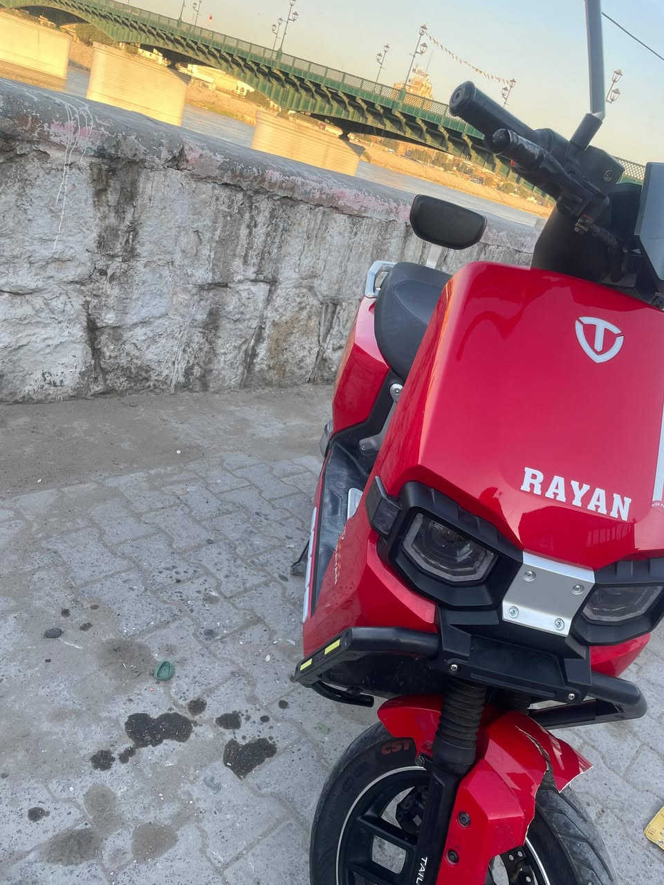 سلام عليكم للبيع دراجه ريان وحش الكون مواصفاتها معروفه دراجه كلها مكفوله كفاله عامه فقط الجاملغ الأمامي مكسور فقط غيره ماكو دراجه خير من الله سعرها 850 وببها مجال مكاني بغداد شارع حيفا /*********** مو شراي لا تعبني فدوه
