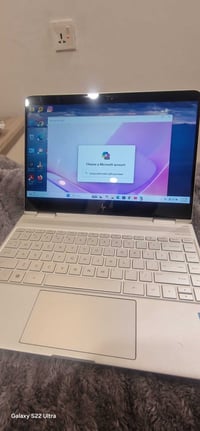Hp cor i7 الجيل السابع لمس قلاب للبيع 400 الف  07516949909