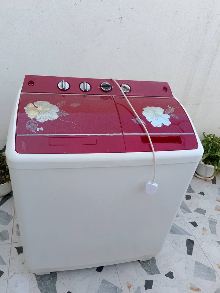 بسم الله الرحمن الرحيم غراض بيت للبيع غرفه نوم ويه دوشك ديوان 7متر تخم قنفات وتخم قنفات ملكي غساله شرط شغل 9كيلو كاونتر 3قطع واسعار مناسبه شراي يدخل خاص اويتصل 🌹 *********** كركوك, العراق
