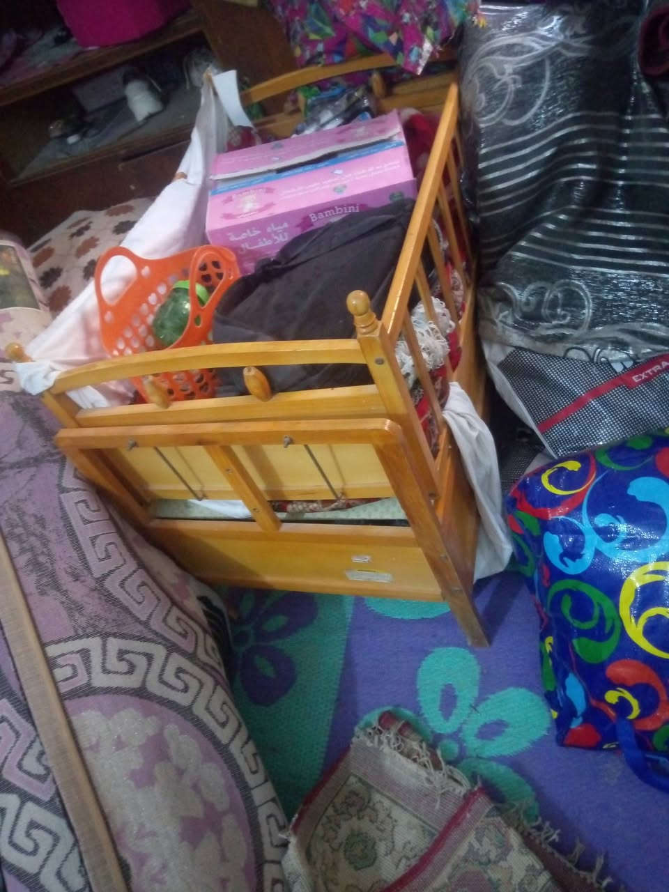 كاروك ابو جرار سعر ٥٠ بي مجال و تخم ٥ قطع ١٥٠ عنوان حله ورديه خارج هذا رقمي ***********
