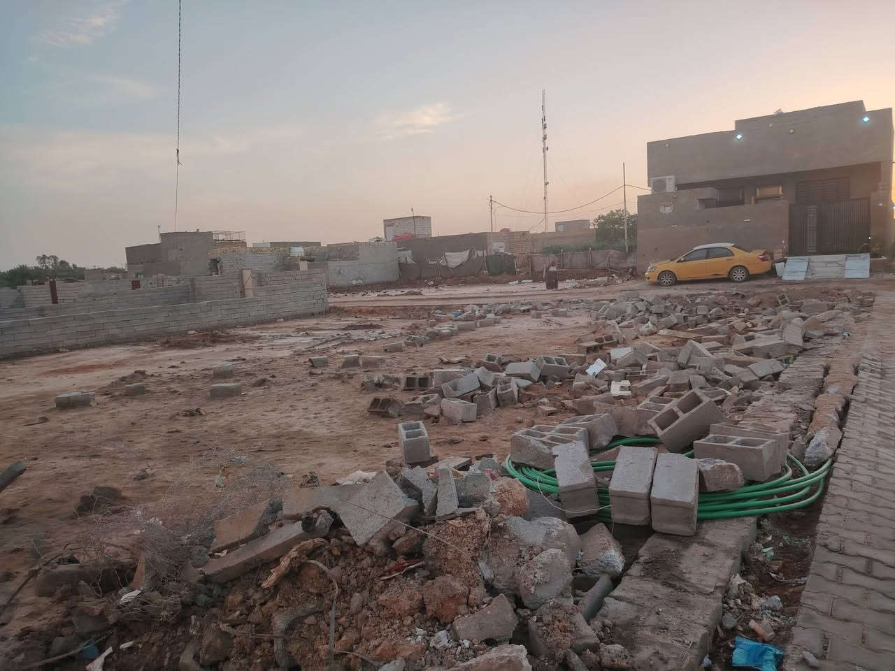 سلام عليكم
قطعة أرض للبيع

طابو صرف سند 2025

المساحة 200. ركن

الموقع حي الامين

***********

