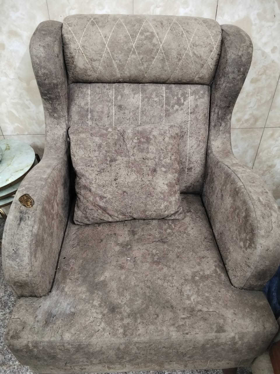 تخم نظيف 7 مقاعد للبيع بالحريه


**إذا كنت صاحب هذا الإعلان وتريد حذفه لأي سبب، رجاءا أرسل رسالة إلى الدعم الفني**