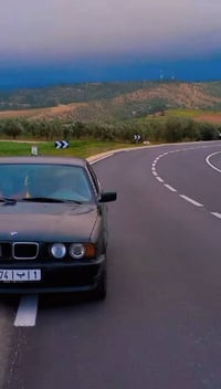 بي ام دبليو ٥٢٥ • ١٩٨٦ • ورقات كاملة