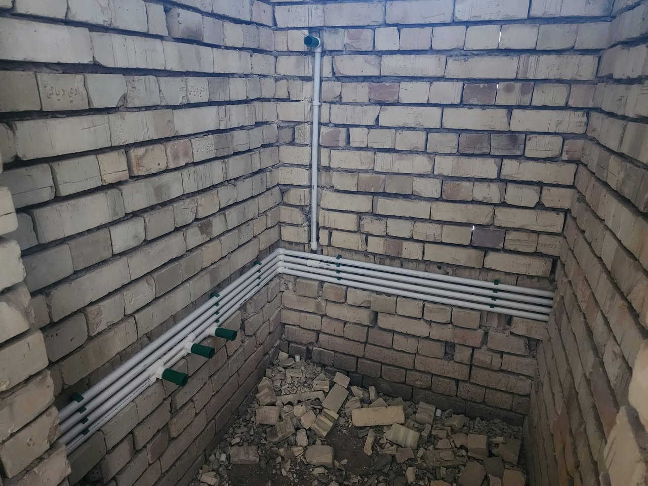 اعمالنا في احد مواقعنا بابل الحله قرية فنهرة
الحمد الله اكمال تاسيس بيت ماء ومجاري من ثلاث مجاميع صحية 
تنفيذ غيث السعيدي للتأسيسات الصحية العامة  
 ***********
 ***********
