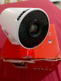 داتا شو HD دقة 1080 يدعم الربط واي فاي وعلى الموبايل