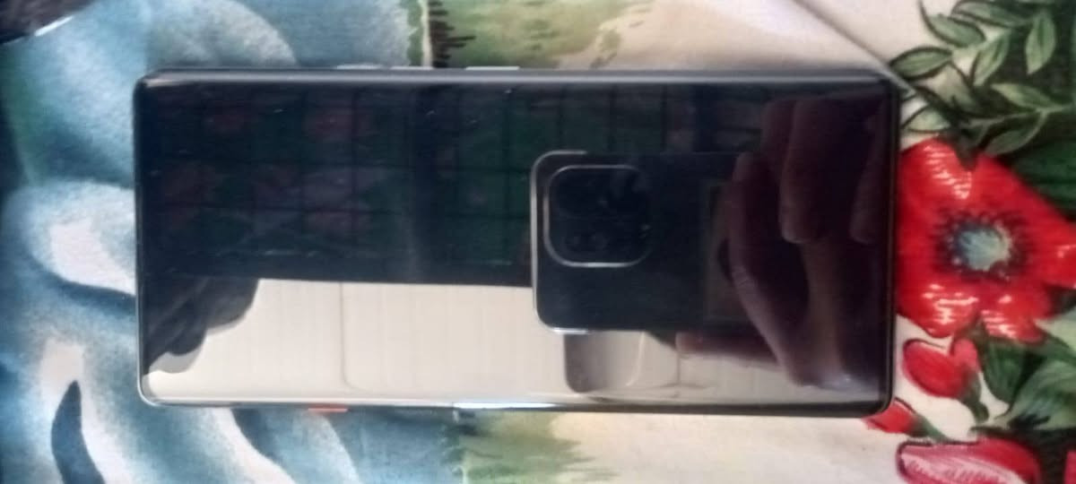 السلام عليكم جهاز مستخدم اسبوع فقط كرتونه موجوده شاحنه ماكو فقط جهاز مراوس بايفون اسم التكنو ذاكره 256 عشوائي مع الزائد 12 جهاز معروف مواصفاته اريده, 280 لين سعره اشتريته 340 عنوان بغداد حي الجهاد الخاص مفتوح تحياتي للجميع جهاز 5 جي


**إذا كنت صاحب هذا الإعلان وتريد حذفه لأي سبب، رجاءا أرسل رسالة إلى الدعم الفني**