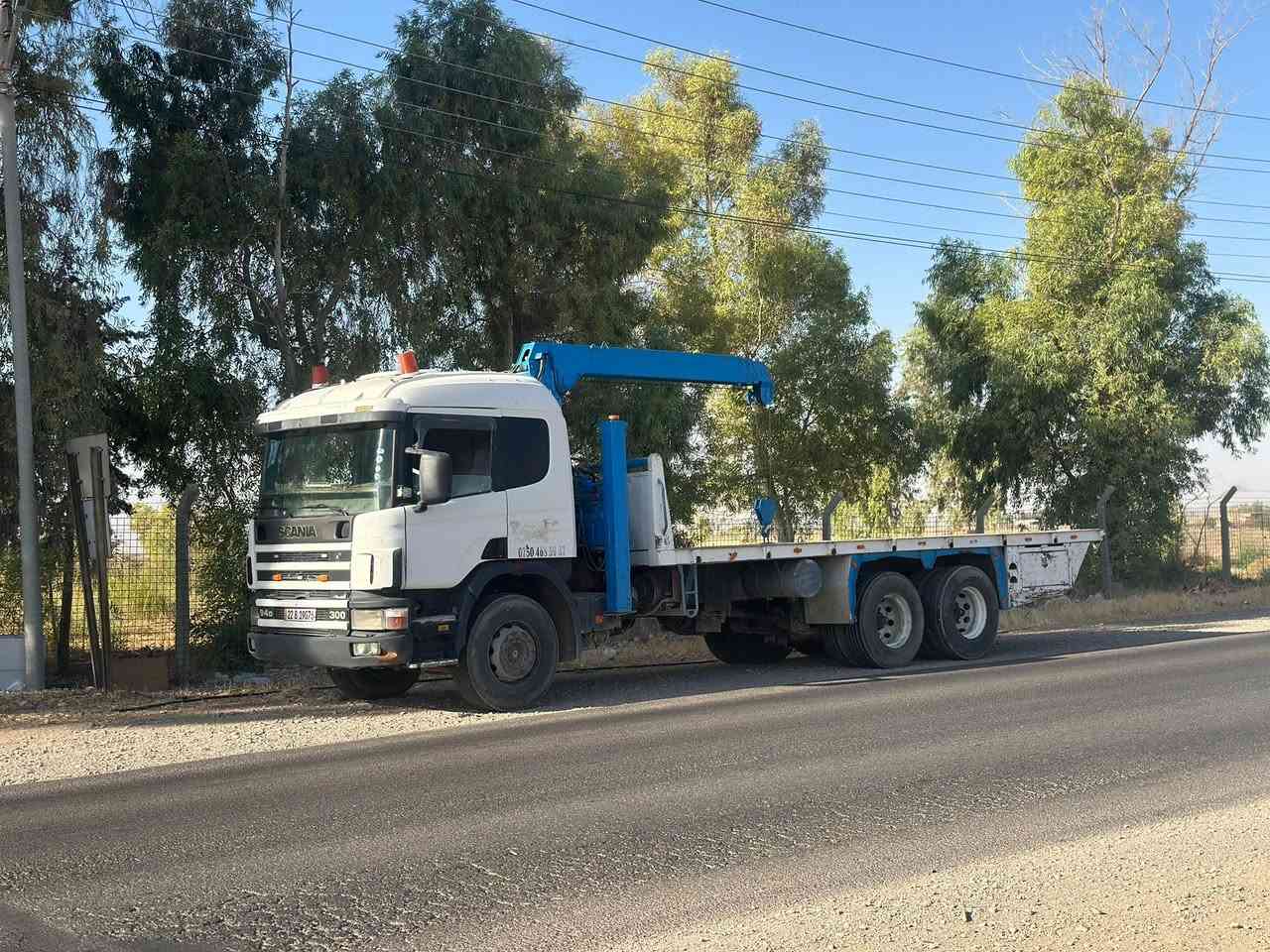 کرێن مۆدێل ٢٠٠٢، شانسی درێژ و بیلادی، بومەی درێژ، بە دۆخێکی زۆر باش و وەک نوێیە. تۆمارکراوی هەولێرە و ژمارەی هەولێری هەیە. توانای هەڵگرتنی ٤ تەن هەیە.

💰 نرخ: ٢٧٠$وەرەقە

📞 ژمارەی پەیوەندی: ***********

بۆ زانیاری زیاتر و پەیوەندی، تکایە پەیوەندیم پێوە بکەن.
