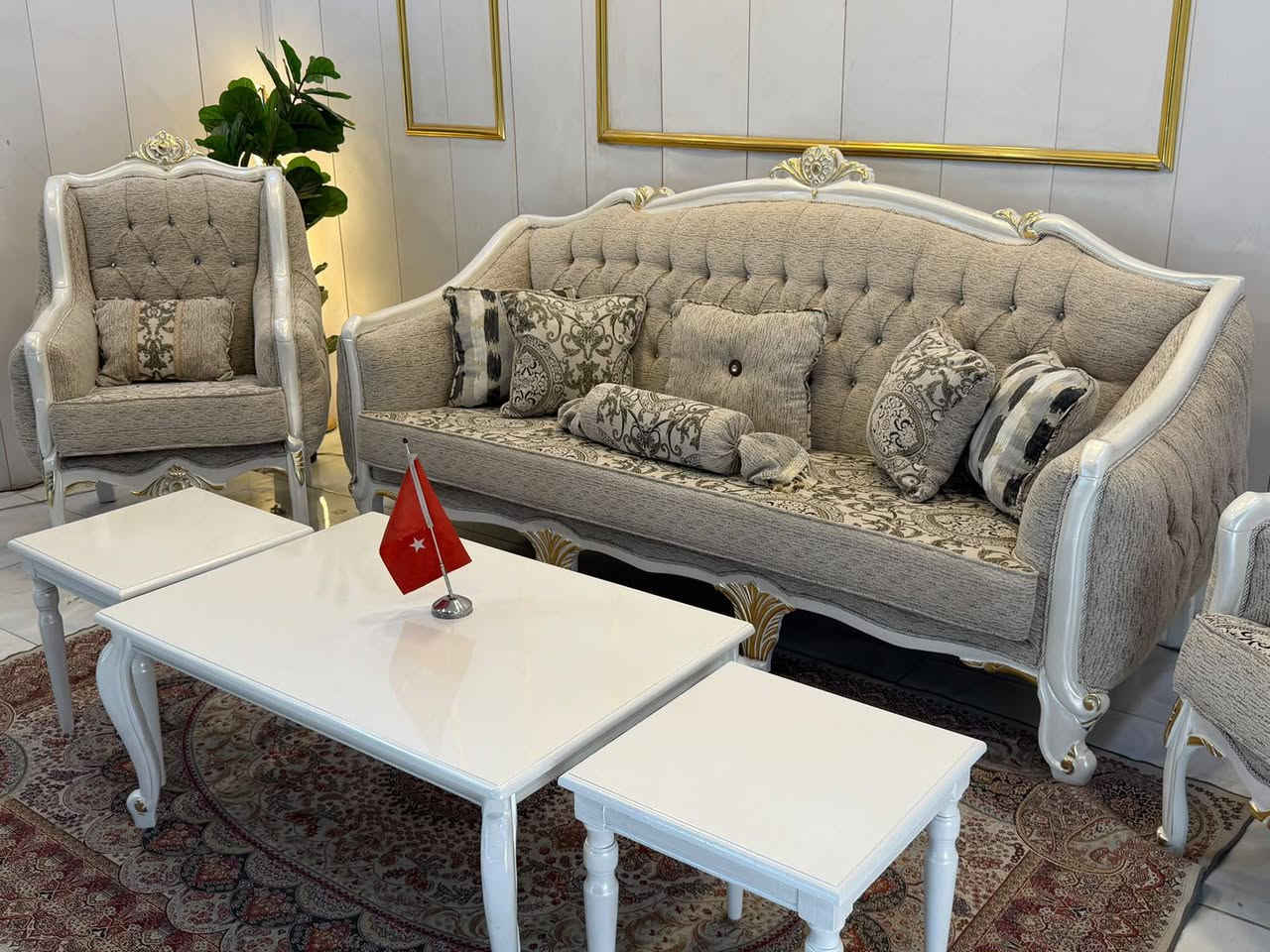 #جديدنااااا 

التميز الأختلاف الرقي الفخامة
جميعها تكمن وتنجمع في بضاعة معرض عباس مردان الجميلي 

         ⚡️تخم كلاسك جستر الحديث ⚡️

10 مقعد + طبلة وسطية وسيت كوشات هدية 

معرض عباس مردان الجميلي دومًا يبحث لكم عن كل ماهو عصري وحديث ليوفره لكم زبائننا 
لجعل منازلكم وتزينها ب أبهى موديلات الموبيليا العصرية 

يوجد توصيل جميع محافظات العراق 🇮🇶 

العنوان  ...  ديالى الخالص ناحية هبهب 

📞للأستفسار 📞
***********

⏰ 
أوقات العمل طيلة أيام الأسبوع من ساعة 8 صباحًا لغاية 9 مساءاً
