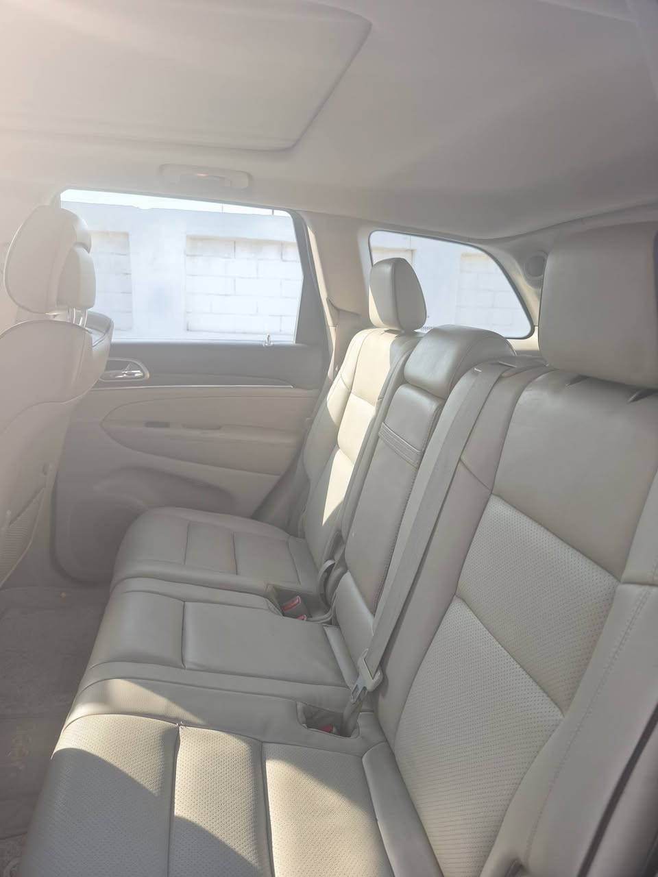 جيب اوفرلاند خليجي 2014كفاله من كلشي كير محرك وصبغ ماكو داعي اذكر مواصفات كامله حداديه تايرات كلشي جديد مكاني بغداد وبسمي احول ثاني يوم 245 $
***********
