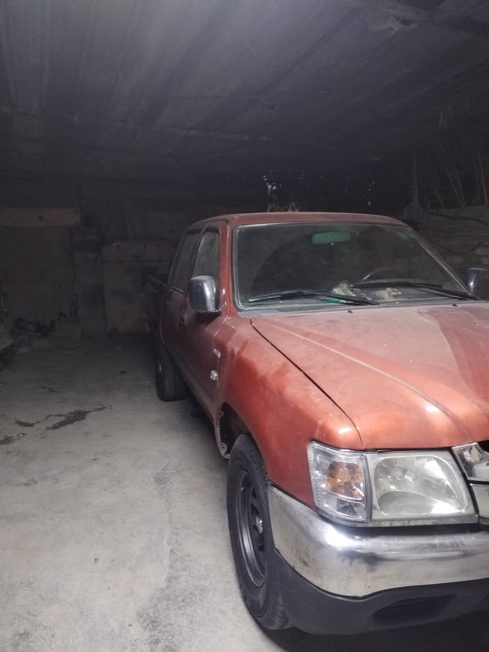 سلام عليكم ورحمة الله وبركاتة بيكم كريت ويل السيارة جاهزه محرك وكير كفاله كير اوتو رقم بغداد نكليزي سنويه الحد 30سياره مصبوغه لجماليه لا ضربه ولا خياس ولا تبديل محرك بخاخ ترايك للبصره سعر 50وبيها مجال ***********
