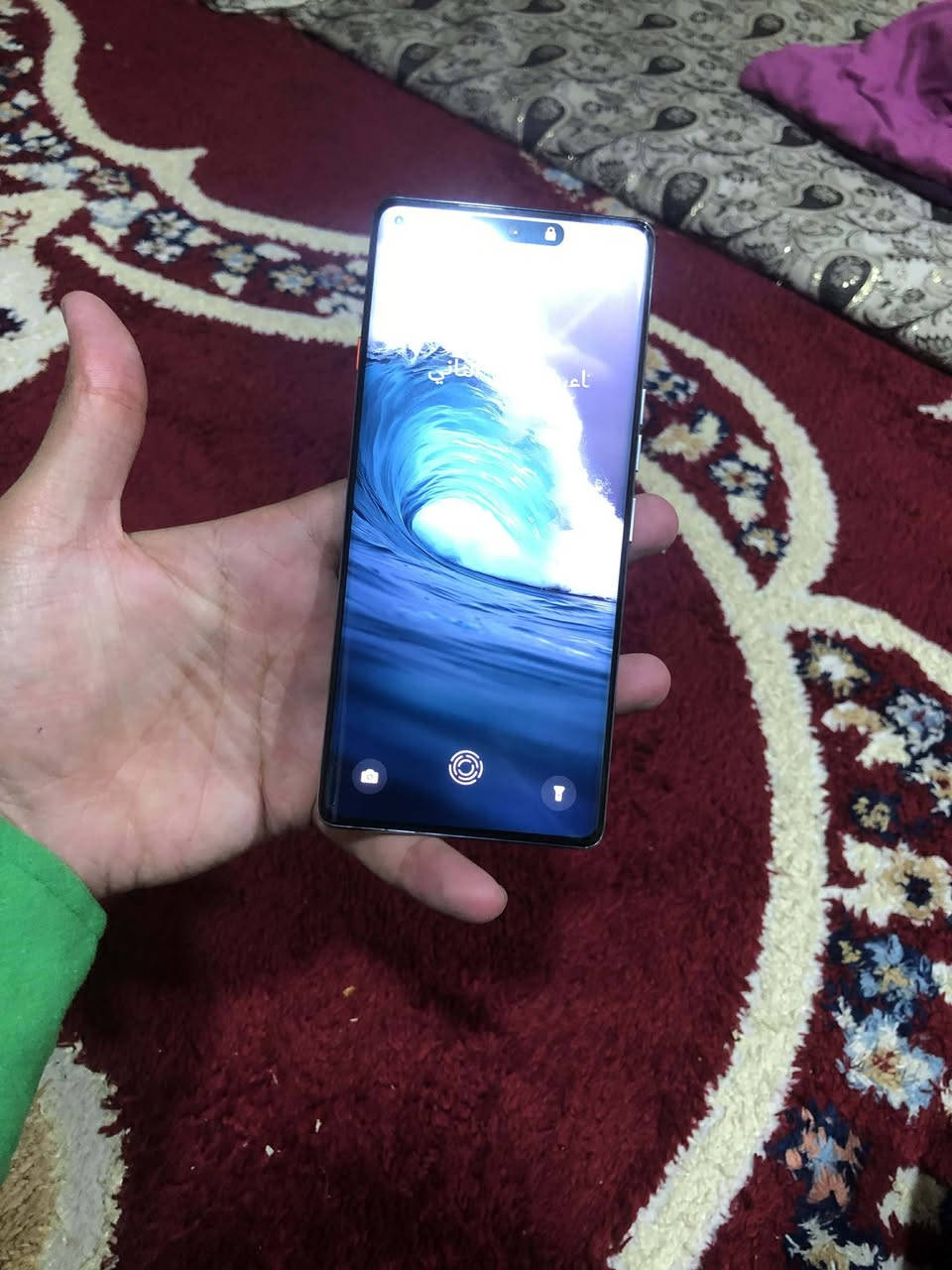 TECNO CAMON 40 Pro 5G
بيع او مروس 
    (تكنو كمون 40 برو فايف جي) 

رام 8+8=16 
AMOLED منحنية بحجم 6.78 إنج
دقة FHD+ (2436×1080)
معدل تحديث 144Hz
ألوان ممتازة وسلاسة عالية جدًا
⚡ المعالج
MediaTek Dimensity 7300 Ultimate
معالج قوي بدقة تصنيع 4nm
ممتاز للألعاب والاستخدام اليومي والتطبيقات الثقيلة
🧠 الذاكرة
ببجي فريم 
📸 كامره فولل 👍🏻
تصوير فيديو حتى 4K
🔋 البطارية 5200mAh 
شحن سريع 45W

كامل ملحقاته حته الضمان موجود 

السعر 300 

تواصل خاص 

موقع موصل


**إذا كنت صاحب هذا الإعلان وتريد حذفه لأي سبب، رجاءا أرسل رسالة إلى الدعم الفني**