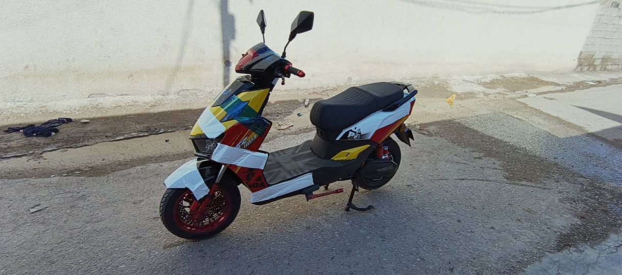 مكلف بل نشر فقط
السلام عليكم 
سكنس جبلي  2026
ربع عدسات الد مامي 
دبل شاره الد 
بريك عنبار مامي خلفي 
مانع نزلاق مثبت سرعه 
بطاريه اليثيوم ضمان 3  
سنوات سرعه  
105   كيلو متر بل ساعه 
حقيقي  80
شحنه الوحده تمشيك 
70    كيلو حقيقي
بصمة تشغير عدد 2
كات تشغيل 2
سويجات 2
مسجل MP3 
ربع مودات قياده
رجوع خلف R
تاير جيلاتين جوبلس
ملف   2000    واط
تشيل وزن 200 كيلو 
منفذ يوسبي ثنين 
رام اللتخزين الغاني 
قياس تاير 12-90-90
بريكات رياضي ستان رياضي
بك الايت ال اي دي
دبلات هايدروليك
 
وبيه هواي مواصفات بعد 
زورونه تنورونه 
بغداد تقاطع النهروان قرب 
ماركت حبوش 
اللتواصل والستفسار 
***********
*********** 
سعر   ،850 
وبيه مجال
