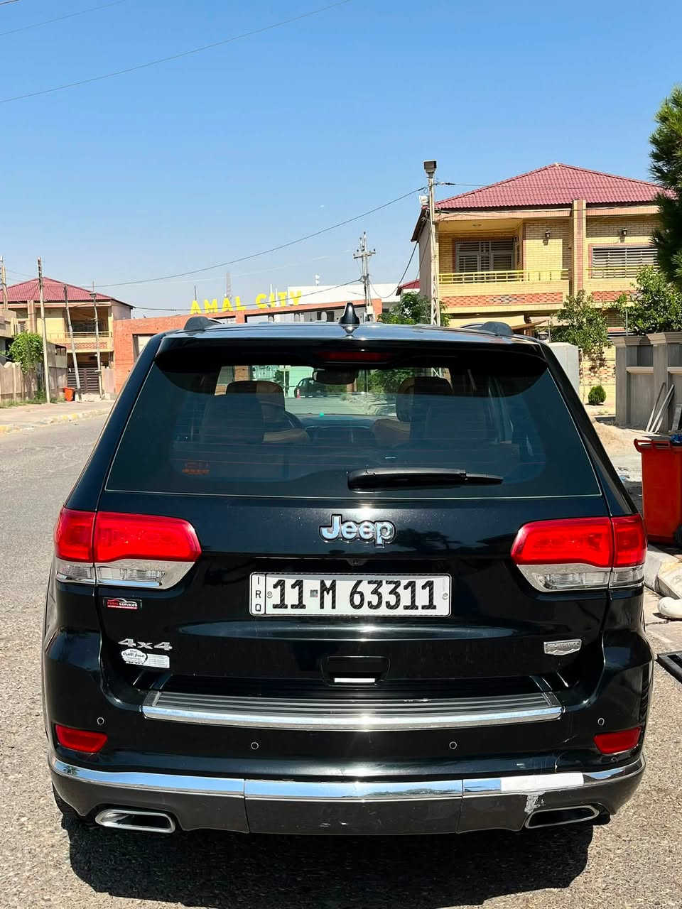 Jeep grand-cherokii summit 3.6 2018
المواصفات 
دفع رباعي
مثبت سرعة 
رادار امامي 
كامرة امامية وخلفية
نظام محافظة على المسار
Auto park
جكات هوائية 
اشارات ترحيب بالمرايا
فتحة سقف بانوراما
لون اسود رقم بغداد شبه مميز
صندوق شفط كهربائي هيدروليك
اربع انظمة للقيادة
نظام sport
كشنات كهربائية سائق مع الراكب
تبريد قطعتين 
تحتوي على قسيمة بانزين 
السيارة فول مواصفات 
السعر ٢٥٠
مكان السيارة كركوك 
للتواصل واتساب (فقط واتساب)
0780364544
للاتصال ***********

