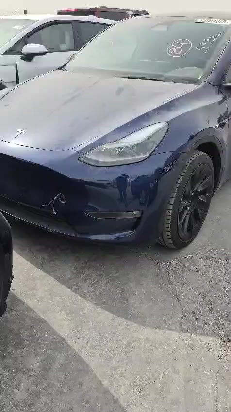 سلام عليكم تسلا y  2024 الون ازرق فول موصفات سبعة راكب شغالة وماشية جديدة وكالة  السعر واصل اربيل 195
مرقم كامل نزلنة سعر اخوان وسيارة دبل ماطور تواصل على الخاص او 00962795655414


**إذا كنت صاحب هذا الإعلان وتريد حذفه لأي سبب، رجاءا أرسل رسالة إلى الدعم الفني**