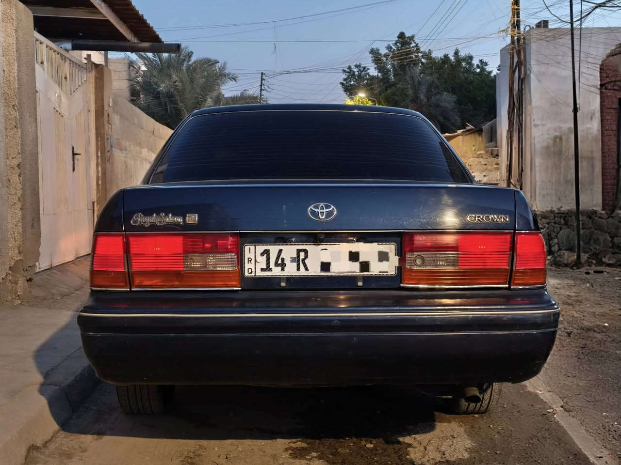 السلام عليكم....... 
سيارة راس الثور تكم 
اللون:نيلي
المحرك: 3000vvt
موديل:1999
السنوية تنتهي 2028
رقم السيارة بصرة

 الابواب سنتر لوك
السيارة بلاد 
مكفولة من الكص والنقل جثه والضربه القويه
السيارة بأسمي تحويل ثاني يوم
السعر:110

الرقم:***********
***********
