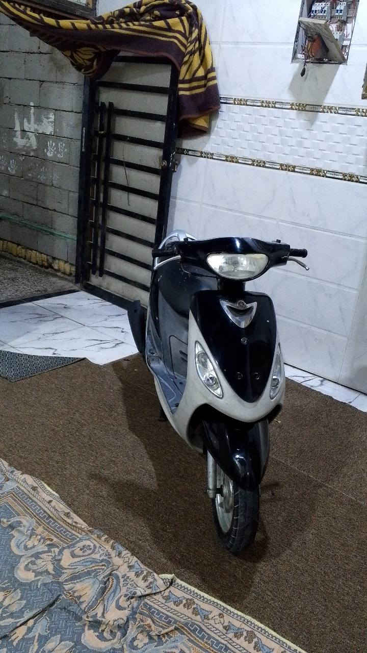 دراجه للبيع
دراجه مكينه مفتوحه ولفات فقط الراجل لاديه حلوه كفرات بلاديه كربايات عامه تشتغل سحب شرعه حلوه دراجه بلاديه نظيفه امكاني حيانيه والسعر خاص راسلني على الواتساب 
(***********)
