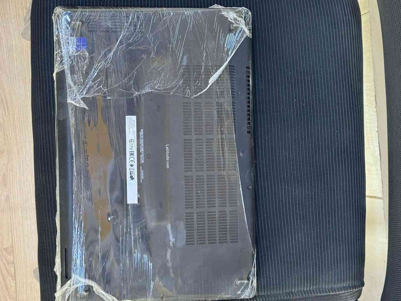 السلام عليكم
Dell latitude 5580
I7 7th
Ram 8gb
M.2 256
كرت شاشة داخلي مدمج 2g
مناسب للدراسة والبرامج الخفيفة
اوبن بوكس نظافة 99% 
ضمان حقيقي شهر هاردوير ، سنة سوفتوير
السعر 350
للتواصل ***********
