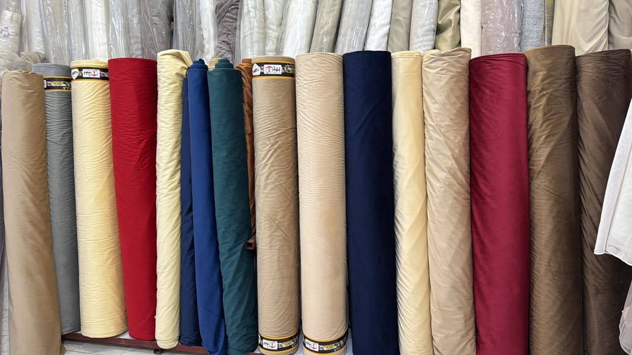 اقمشة ستائر الارتفاع 310 
المتر ب7500 مخيط 
ب5500 بدون خياط 
متوفر توصيل لكل المناطق 5 
مسيب سده حسينيه الفين  
***********

